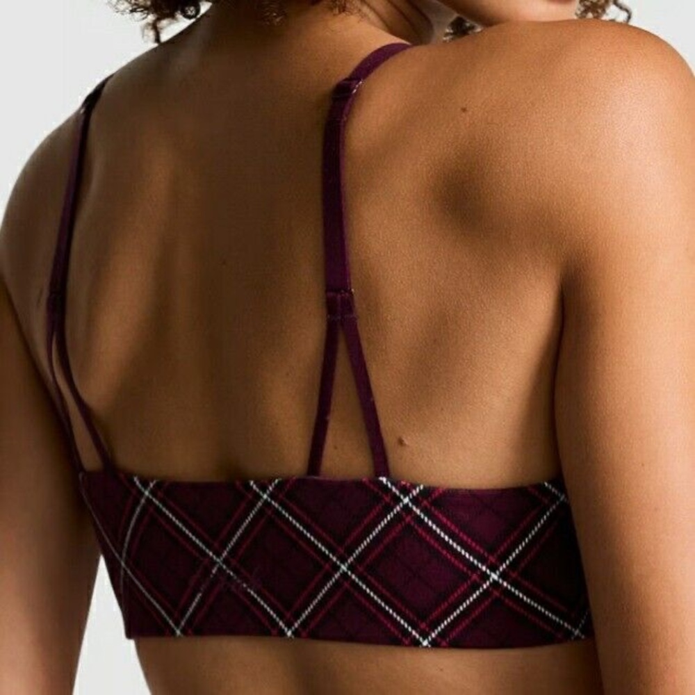 VS PINK Relay Square Neck Sports Bra - Picture 7 of 7